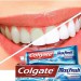 Kem đánh răng Colgate Max Fresh With Whitening Breath Strips 215g